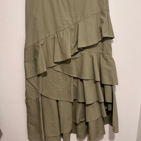 Banana Republic Asymmetrical Skirt - Picture 2 of 6